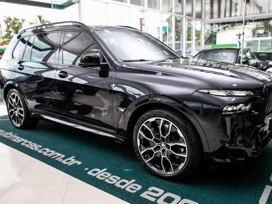 BMW-X7-4.4 V8 GASOLINA M60i STEPTRONIC BMW-X7-2023
