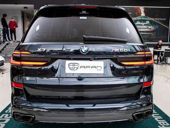 BMW-X7-4.4 V8 GASOLINA M60i STEPTRONIC BMW-X7-2023