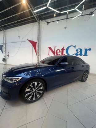 BMW-320i-2021