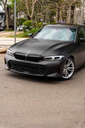 BMW-320i-2024