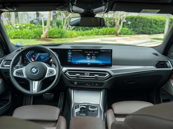 BMW-320i-2.0 16V TURBO FLEX M SPORT AUTOMÁTICO BMW-320i-2024