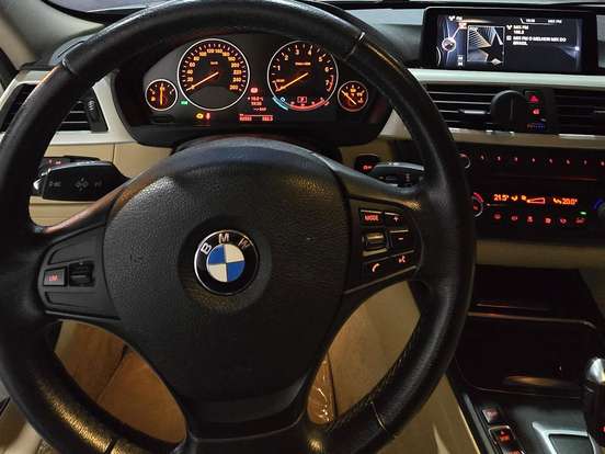 BMW-320i-2.0 GP 16V TURBO GASOLINA 4P AUTOMÁTICO BMW-320i-2013
