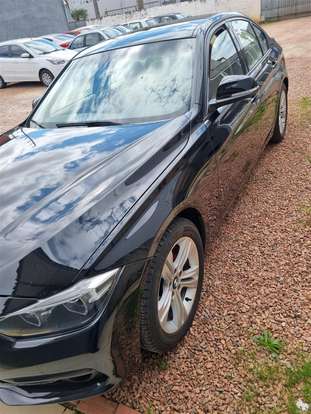 BMW-320i-2017
