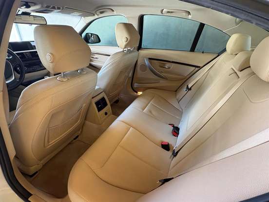 BMW-320i-2.0 SPORT 16V TURBO ACTIVE FLEX 4P AUTOMÁTICO BMW-320i-2018