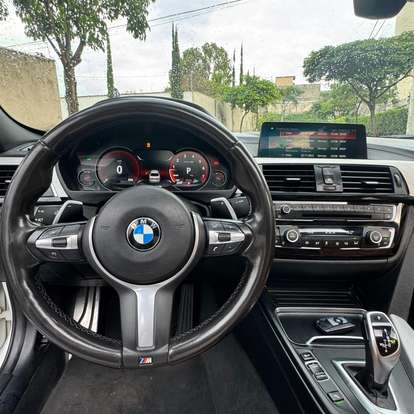BMW-328i-2018