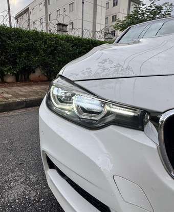 BMW-328i-2018
