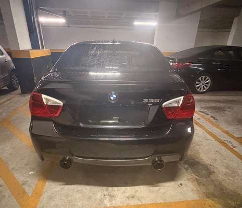 BMW-335i-2008