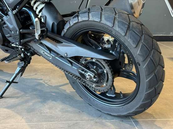 BMW-G 310 GS-2024