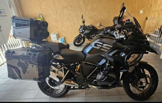 BMW-R 1250 GS PREMIUM TRIPLE BLACK-2023