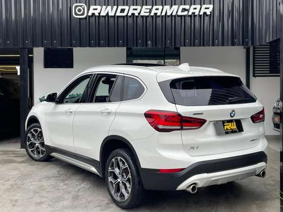BMW-X1-2021