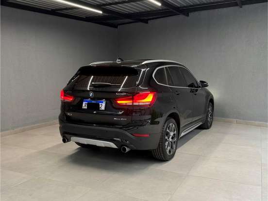 BMW-X1-2.0 16V TURBO ACTIVEFLEX SDRIVE20I X-LINE 4P AUTOMÁTICO BMW-X1-2021
