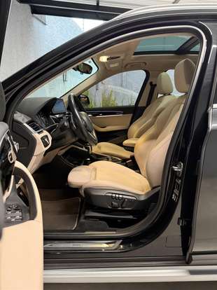 BMW-X1-2021