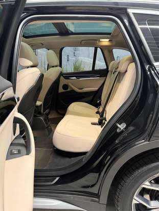 BMW-X1-2021