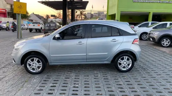 CHEVROLET-AGILE-2012