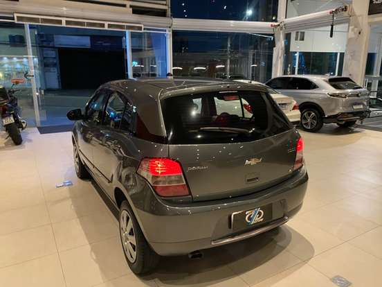 CHEVROLET-AGILE-2011