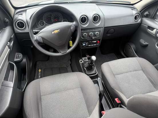 CHEVROLET-CELTA-2014