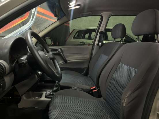 CHEVROLET-CLASSIC-2011