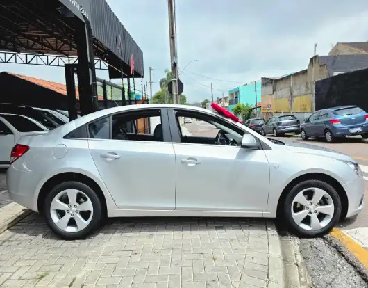 CHEVROLET-CRUZE-2014