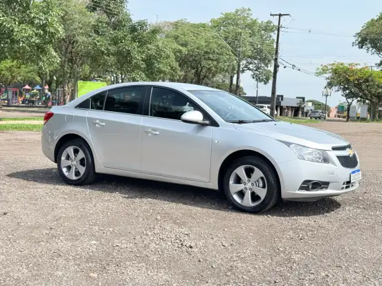 CHEVROLET-CRUZE-2013