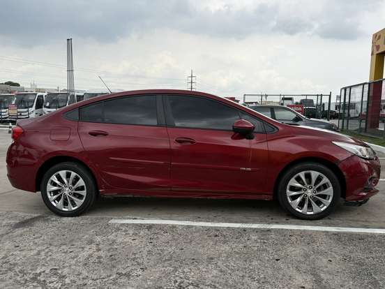 CHEVROLET-CRUZE-2018