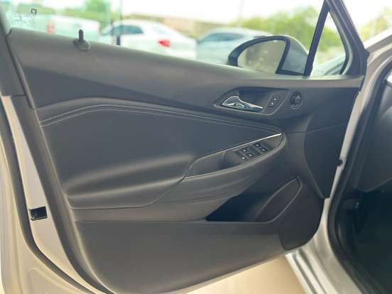 CHEVROLET-CRUZE-2021