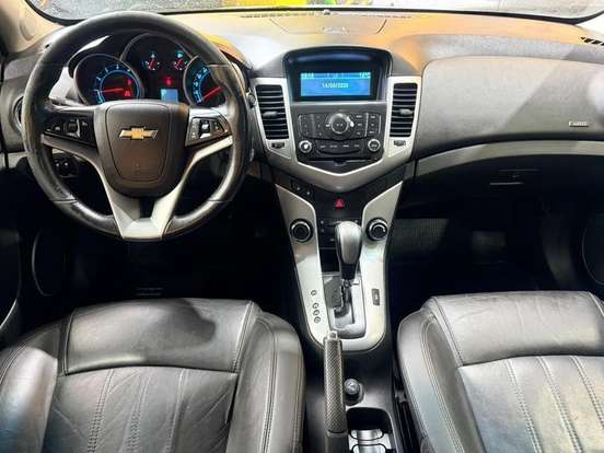 CHEVROLET-CRUZE-2011