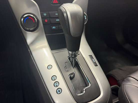 CHEVROLET-CRUZE-1.8 LT 16V FLEX 4P AUTOMÁTICO CHEVROLET-CRUZE-2012
