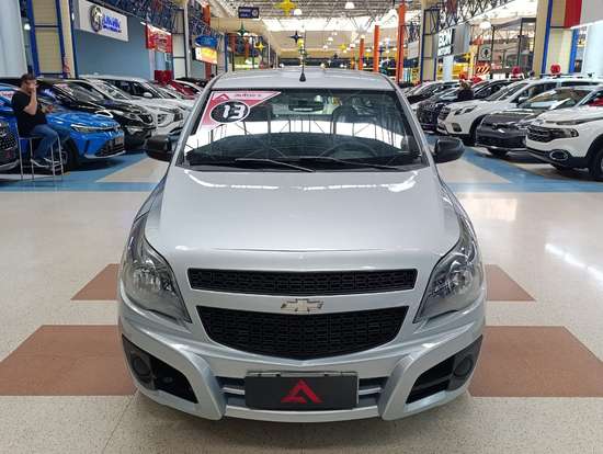 CHEVROLET-MONTANA-2012