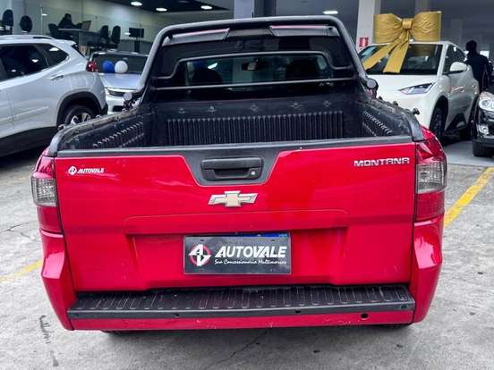 CHEVROLET-MONTANA-2015