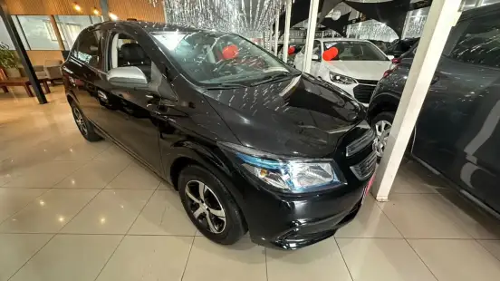 CHEVROLET-ONIX-2018