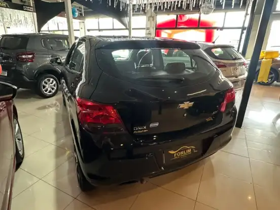 CHEVROLET-ONIX-1.0 MPFI JOY 8V FLEX 4P MANUAL CHEVROLET-ONIX-2018