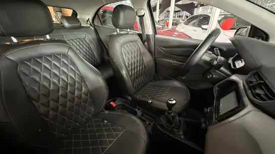CHEVROLET-ONIX-2018