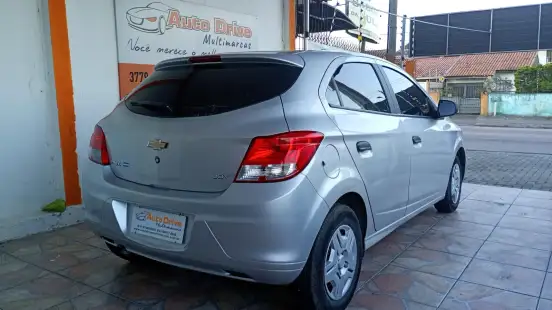 CHEVROLET-ONIX-1.0 MPFI JOY 8V FLEX 4P MANUAL CHEVROLET-ONIX-2017