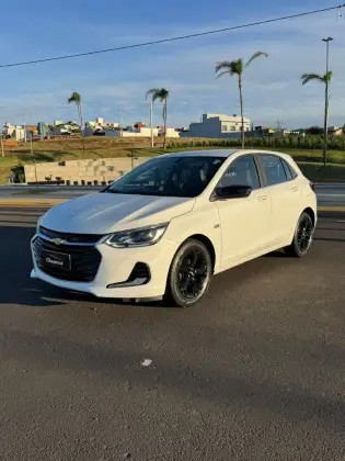 CHEVROLET ONIX 1.0 TURBO FLEX PREMIER AUTOMÁTICO