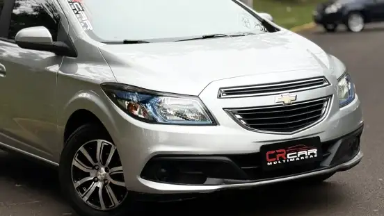 CHEVROLET-ONIX-2015