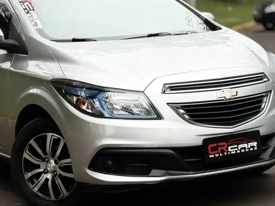 CHEVROLET-ONIX-1.4 MPFI LT 8V FLEX 4P AUTOMÁTICO CHEVROLET-ONIX-2015