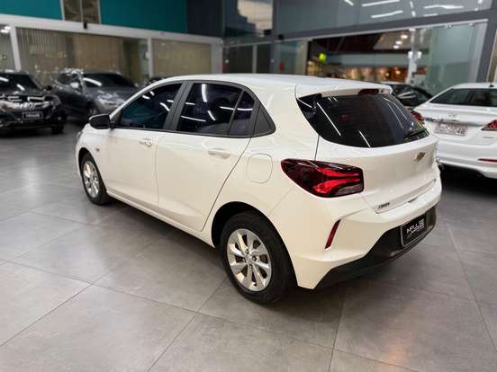 CHEVROLET-ONIX-2022