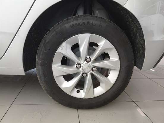CHEVROLET-ONIX-2021