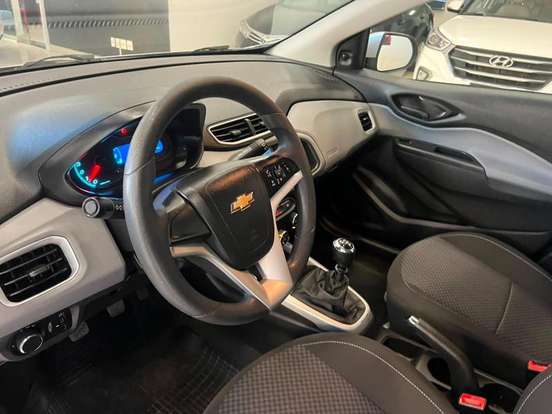 CHEVROLET-ONIX-2017