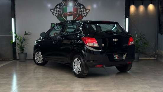 CHEVROLET-ONIX-2016