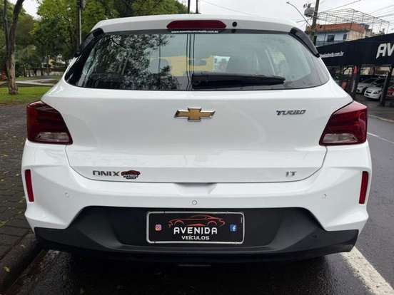 CHEVROLET-ONIX-2019