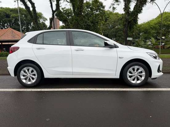 CHEVROLET-ONIX-2019