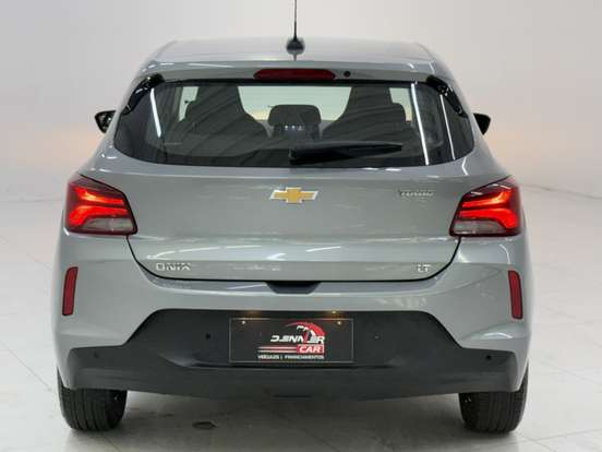 CHEVROLET-ONIX-2023