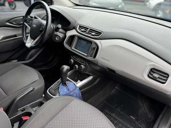CHEVROLET-ONIX-2016