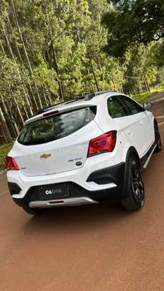 CHEVROLET-ONIX-2018