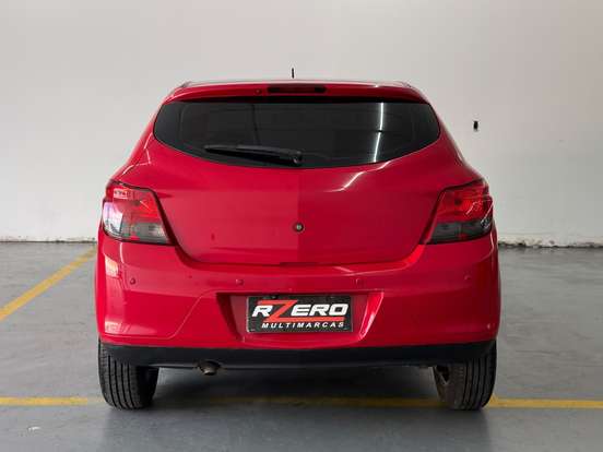 CHEVROLET-ONIX-2015