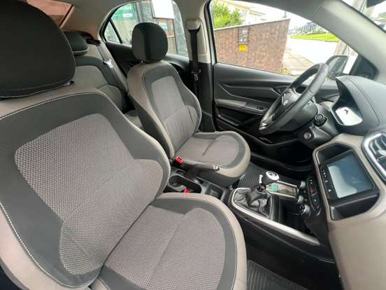 CHEVROLET-PRISMA-2015