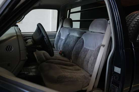 CHEVROLET-SILVERADO-2000
