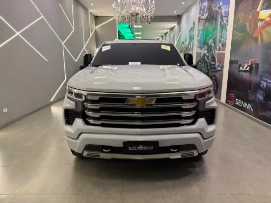 CHEVROLET-SILVERADO-5.3 V8 GASOLINA 1500 HIGH COUNTRY 4X4 AUTOMÁTICO CHEVROLET-SILVERADO-2025