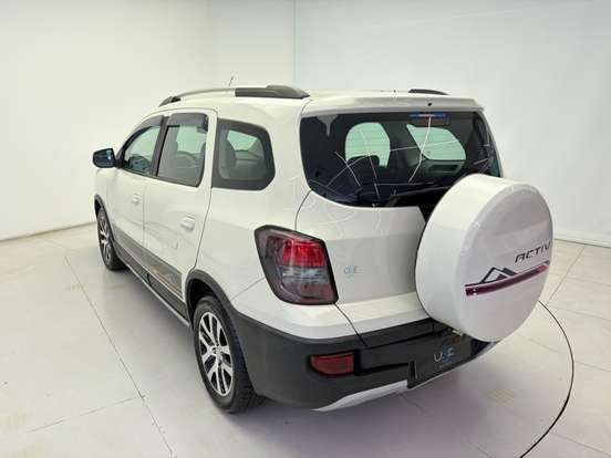 CHEVROLET-SPIN-2016